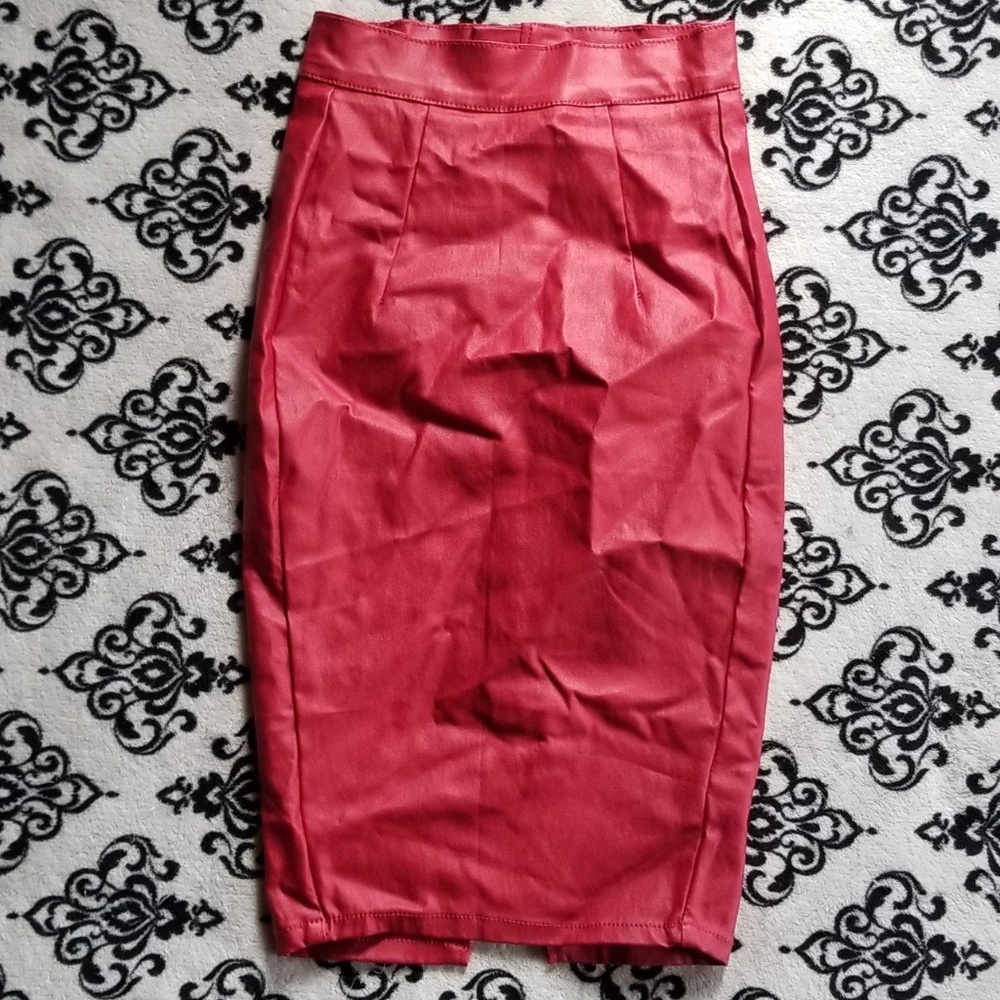 Top Trends pvc vinyl pencil skirt 🌹
